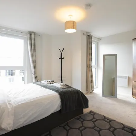 Southbank Apartment. New! With Free Parking